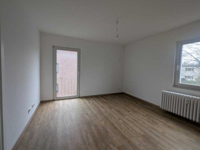 +++ Wir modernisieren - 2 Raum-Erdgeschosswohnung mit Wannenbad in Angerhausen