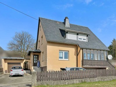 Viel Platz zum Leben - Charmantes Einfamilienhaus mit Garten und Talblick in Tschirn