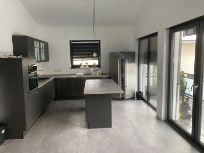 Hochwertige moderne 70qm Neubau Einliegerwohnung Loft Terrasse, Balkon im Grünen von Castrop Rauxel