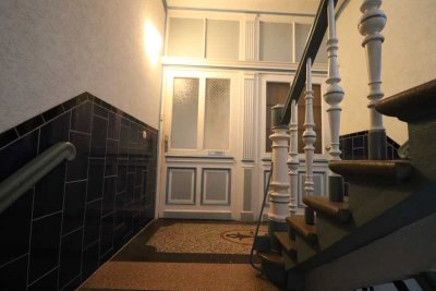 Kleine Altbauwohnung mit Charme in Uni-Nähe