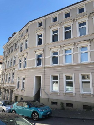 1 Zimmerwohnung unter dem Dach - Wuppertal, Barmen - Nähe Junior Uni!