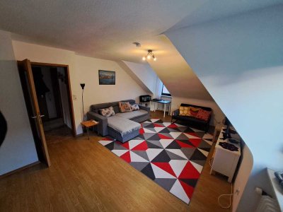 2-Zimmer Wohnung in gepflegtem 3- Familienhaus.