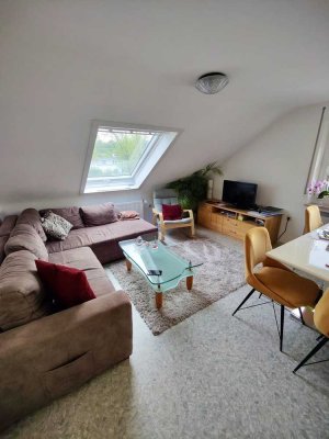 2-Zimmer DG-Wohnung mit seperatem Zimmer - ideal für das Homeoffice