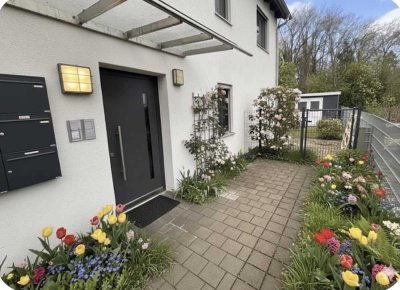 „Eleganz trifft Wohnkomfort – Hochwertige 2-Zimmer-Wohnung in kleiner Premium-Anlage