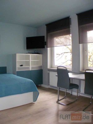 FLATmix.de / Nähe Rathaus, kleines,  schickes Appartment im Altbau...