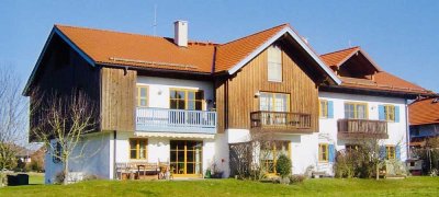 Attraktive 4-Zimmer-Erdgeschosswohnung mit Terrasse in Gollenshausen