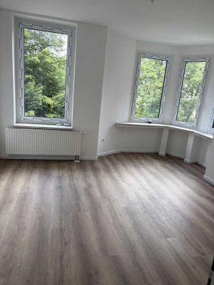 Schöne 4-Zimmer-Wohnung mit gehobener Innenausstattung Dortmund Aplerbeck Erstbezug nach Sanierung