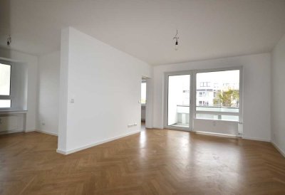 Großhadern- kernsanierte 2 Zimmer Wohnung mit Balkon