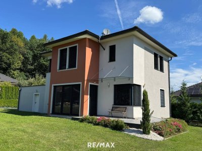 Einfamilienhaus für anspruchsvolle Käufer - im Grünen und doch in Stadtnähe