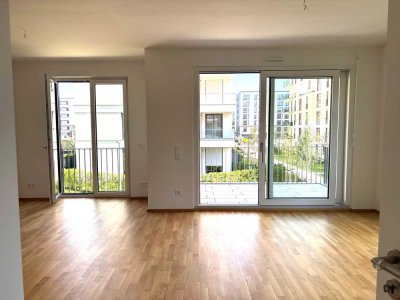 Erstbezug: Sehr gut geschnittene, hochwertige 3 ZW mit 2 Badezimmern, EBK, Terrasse, TG, Aufzug etc.