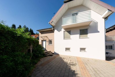 Mariatrost: Möblierte Wohnung mit Balkon und Parkplatz in ruhiger Lage