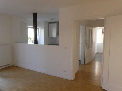 Exklusive 4,5-Zimmer-Maisonette-Wohnung m. Balkon, voll ausgestatteter Küche u. phantastischem Blick