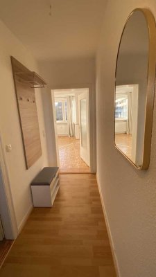 * * Teilmöblierte, renovierte 1-Zimmer Wohnung in ruhiger Lage * *