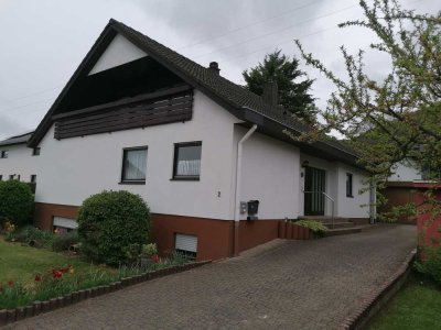 Geräumiges und saniertes 9-Raum-Einfamilienhaus in Gleisweiler (Pfälzisches Nizza) von privat
