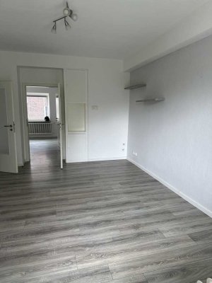 Modernisierte 1-Zimmer-Wohnung mit Balkon in Mönchengladbach