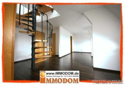 3-Zimmer-Maisonetten-Dachwohnung für INDIVIDUALISTEN mit LAMINAT und Personenaufzug zu vermieten!