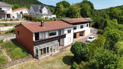+++Zwei Einfamilienhäuser mit Südausrichtung, Wintergärten, Südbalkon, 3 Garagen, auf einem ruhig...
