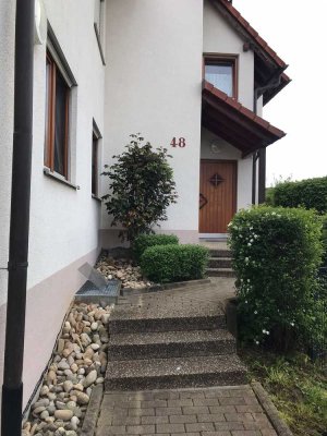Geschmackvolle 2,5-Zimmer-Wohnung mit Balkon in Bad Rappenau-Zimmerhof