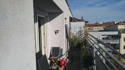 SONNIGE Dachgeschosswohnung in München Sendling (Erbpacht bis Ende 2079)