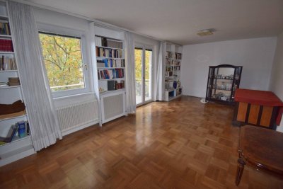 Balkonwohnung, sehr ruhig, Aufzug