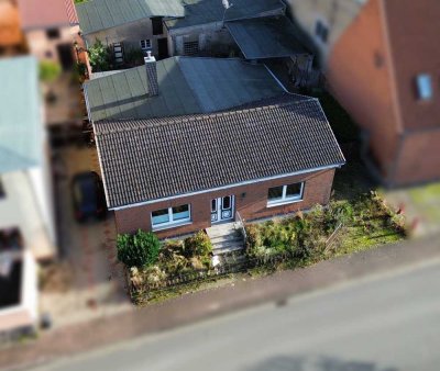 Attraktives Einfamilienhaus mit Nebengebäude in ruhiger Lage -Aus Nachlass -