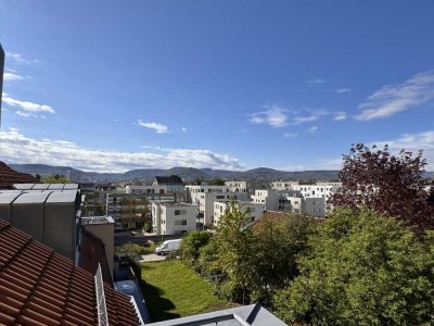 Hell,zentral,ruhig ! 4,5-Zi DG-Wohnung von Privat
