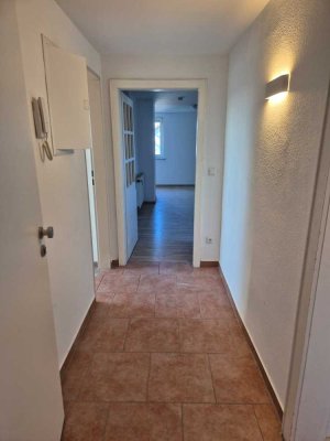 Stilvolle, modernisierte 2,5-Zimmer-Dachg.-Wohnung in Schweinfurt