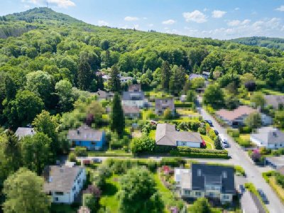 Ruhig Wohnen im Siebgebirge am Waldrand auf einer Ebene mit Option auf zweite Wohnung