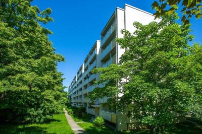 Aktuelle Renovierung einer praktischen 2-Zimmer-Wohnung mit Balkon!