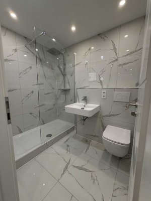 Top Sanierte 3 Zimmer Eigentumswohnung mit XXL Balkon und Aufzug! *Barrierefrei*