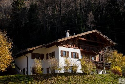 Einzigartiges Tiroler Landhaus mit über 250m² Wohnfläche &amp; Bergpanoramablick ganzjährig zu mieten!