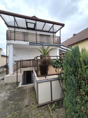 Chic & modern: Doppelhaushälfte mit Garten und vermietbarem 2-ZKB-Apartment