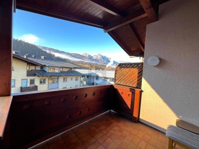 SONNIG MIT BALKON UND VIEL POTENTIAL FÜR HEIMWERKER!