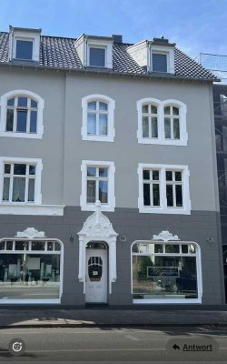 Erstbezug nach Sanierung: geräumige 1-Zimmer-Wohnung mit gehobener Innenausstattung in Hilden