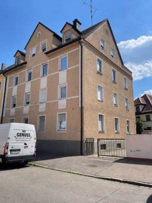 Teilmöblierte 2 Zimmer/ Küche / Bad mit Dachterrasse