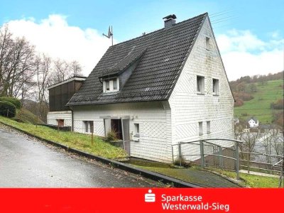 Einfamilienhaus mit Sanierungsbedarf in Niederfischbach