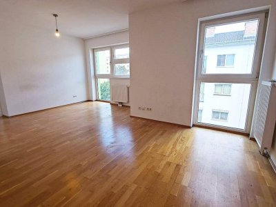 HARDTMUTHGASSE, UNBEFRISTET, 85 m2 Altbau, Wohnküche, 3 Zimmer, Wannenbad, Parketten, WG-geeignet