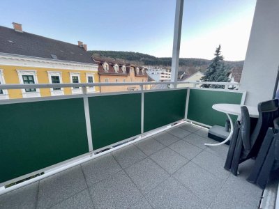 Sonnige 2-Zimmer Wohnung mit Süd-Balkon im Zentrum | 57 m² | Parkplatz