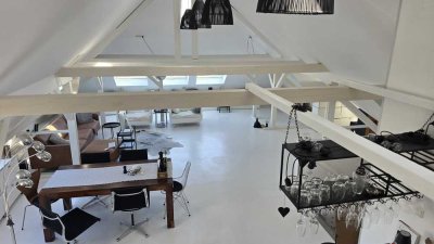 Loft über den Dächern von Rüttenscheid 2,5-Zimmer mit Dachterrasse, Aufzug nur für 1-2 Personen