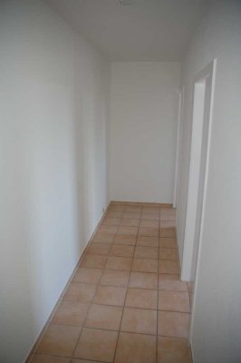 Gepflegte 2-Zimmer Wohnung im 3. OG mit Balkon in Stade