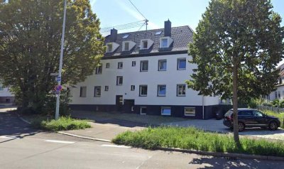 Coole, sanierte 4-Zimmer-DG-Wohnung mit Balkon und EBK zentral in Ludwigsburg