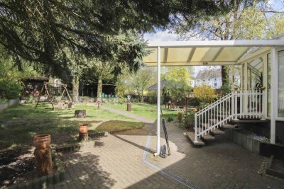 2011 kernsaniert: Großzügiges EFH in Strausberg mit Wintergarten, PV-Anlage und Doppelgarage