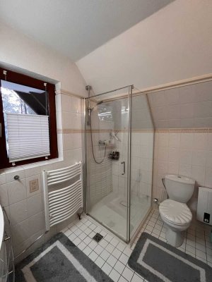 Suche Nachmieter für sehr ruhig gelegene Maisonette Wohnung in Berlin. Klaro