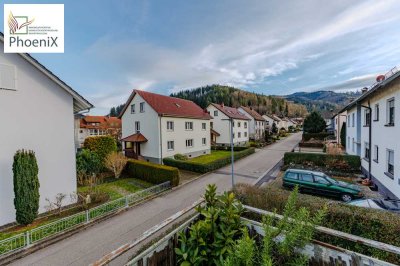 Mehrfamilienhaus im Zentrum von Hausach mit großem Grundstück! 2 Wohnungen plus Ausbaureserve im DG.