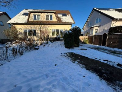 Bezugsfreie Doppelhaushälfte in Kaulsdorf/Berlin mit eigenem Garten