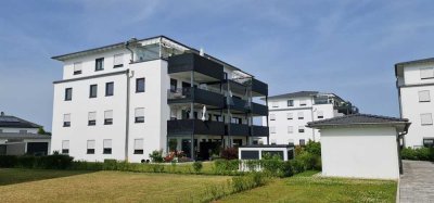 ... neuwertige 2-Zi-Wohnung mit großem Südbalkon + EBK und Lift in ruhiger Lage im Süden ...