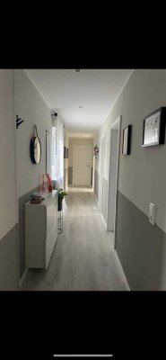 Gepflegter Bungalow mit Pool in Kleinostheim/Waldstadt