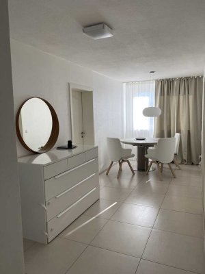 Exklusive 3,5-Raum-Wohnung mit gehobener Innenausstattung mit Balkon und EBK in Leimen