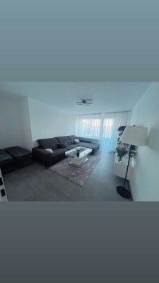 Schöne 4 Zimmer-Wohnung in Pforzheim - Helle Räume und ideale Lage