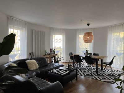 **GROßZÜGIG WOHNEN IN ZENTRALER LAGE MIT BALKON + TG-PLATZ**